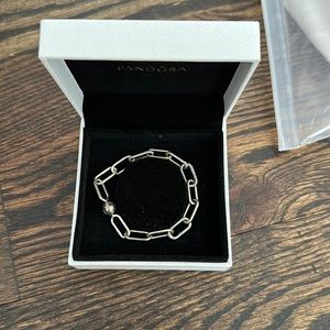 Never worn before Pandora chain link bracelet!